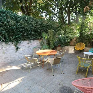 Hostal Grand Coconut, Milán